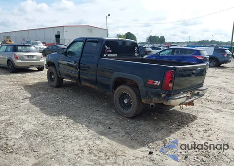2000 Chevrolet Silverado 1500 Lt z USA, uszkodzony, nr VIN 1GCEK19T7YE271302